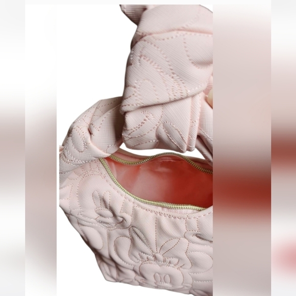 Lot of 2 Disney Minnie Mouse Quilted Pink Handbag and Minnie Mouse Mug Set 3oz. - Picture 5 of 12